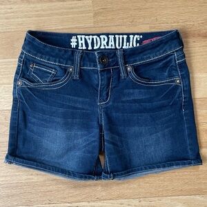 Hydraulic Jean Shorts Size 3/4 in Excellent Condition
